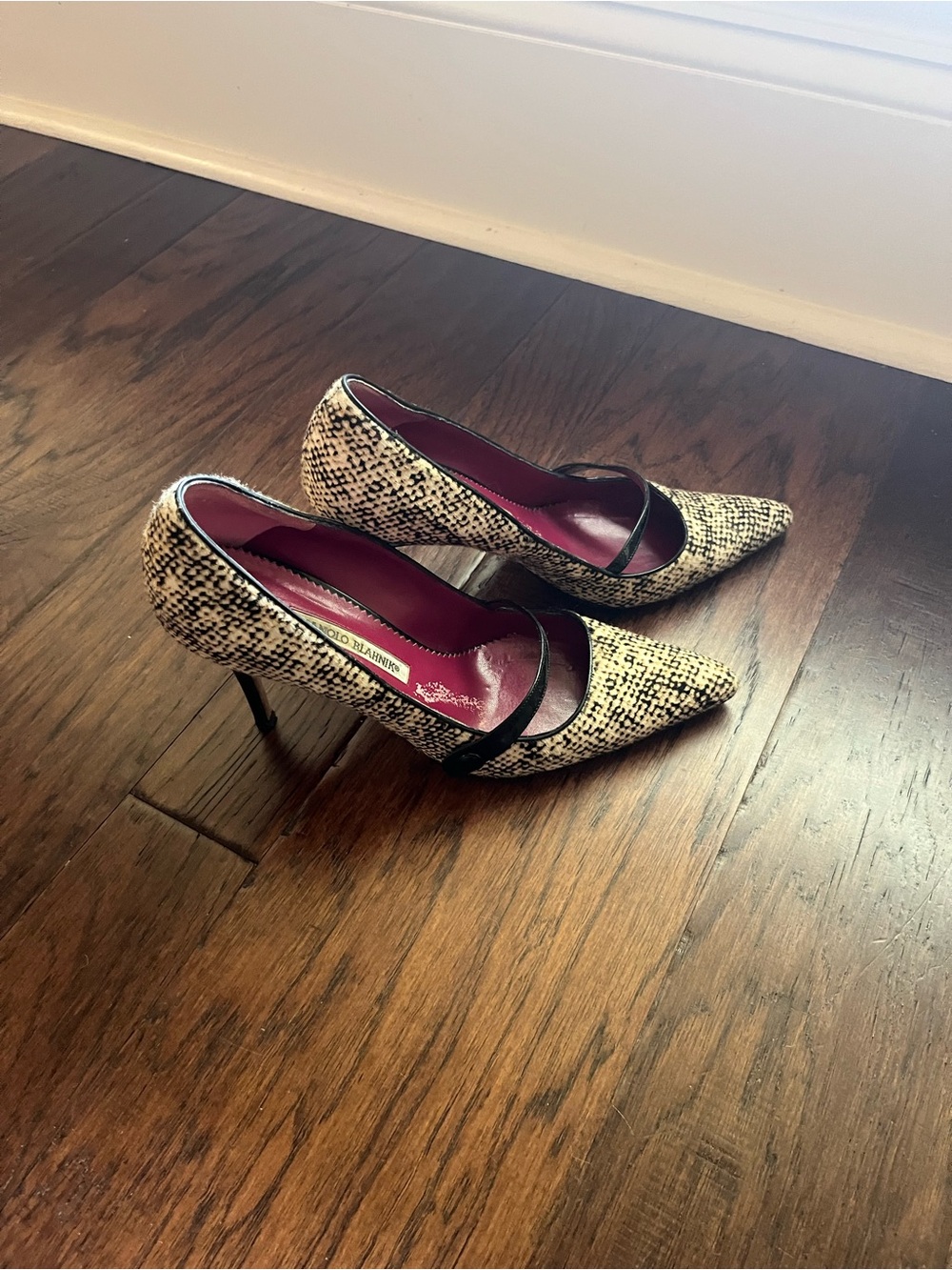 Manolo Blahnik Black and Cream Tweed Pointed Mary Jane Pumps - Picture 2 of 4